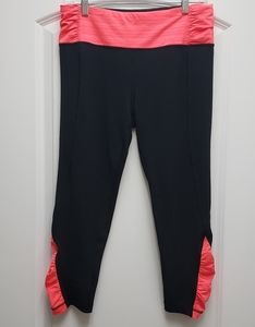 90 Degree By Reflex Capri leggings, size Large